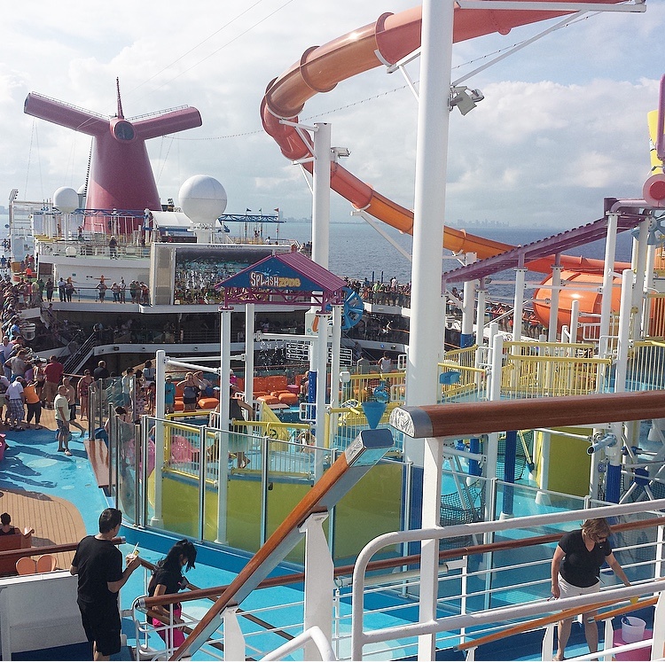 Carnival Breeze