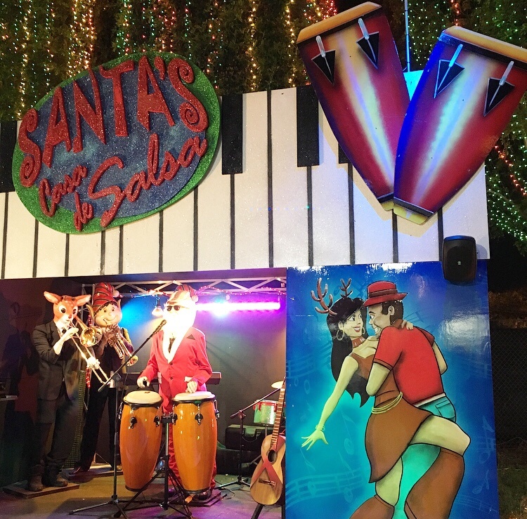 Animated Christmas Display Santa's Casa De Salsa